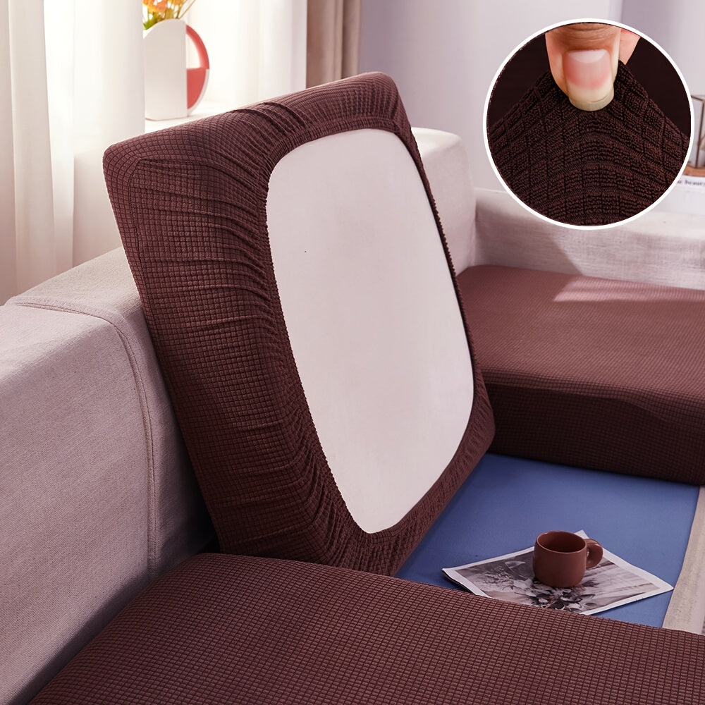 Чехол для подушки сиденья дивана жаккард защищает и выглядит элегантно.