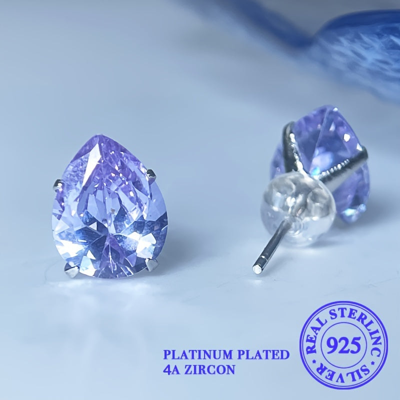 Chiroyli stud qoshniqlar, murakkab suv tomchisi dizayni bilan, 925 sterling kumushdan tayyorlangan. Ushbu gippoallergen qoshniqlar ajoyib ko'k zirkoniya bilan bezatilgan, to'ylar va partiyalar uchun mukammal. Ayollar uchun ideal.