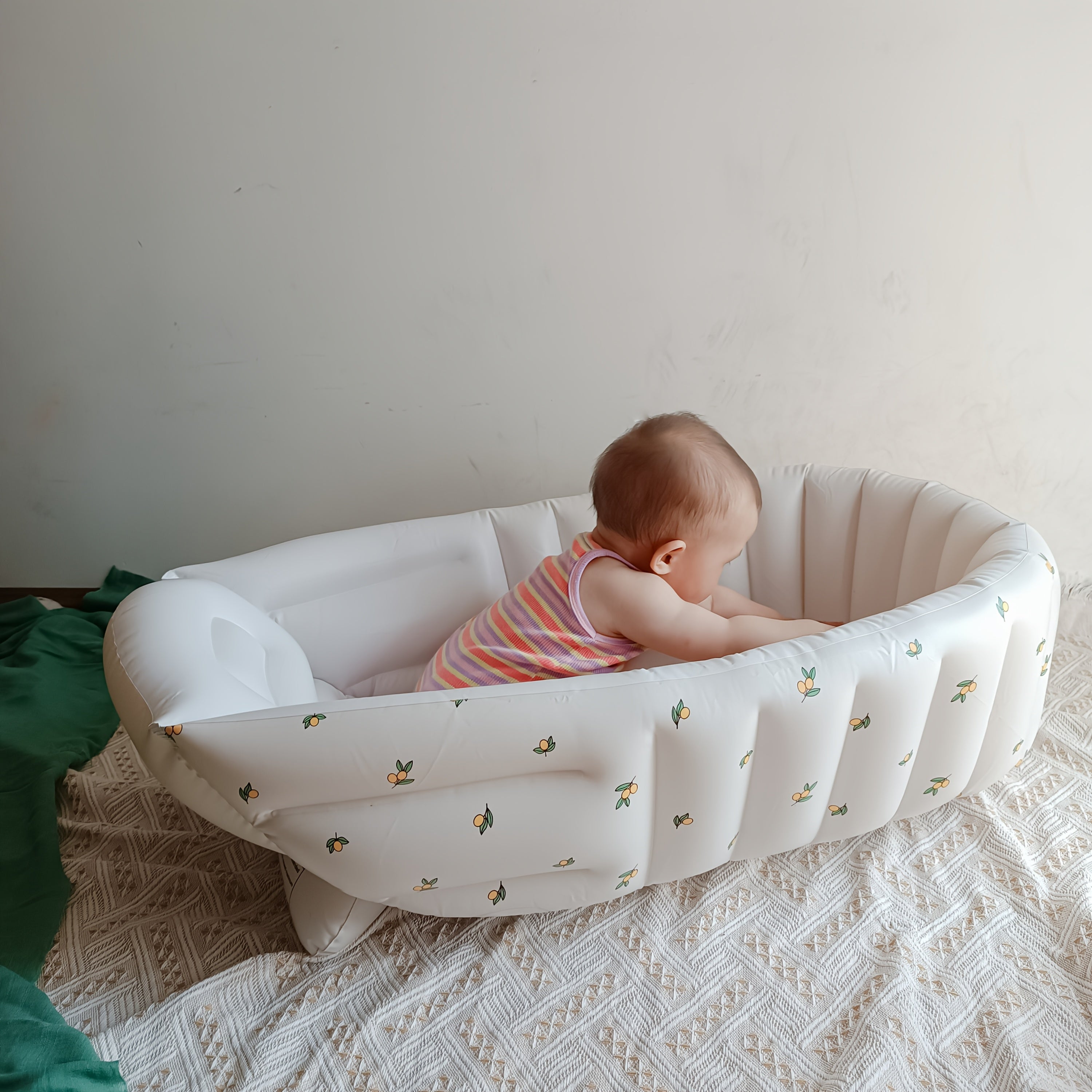 Inflatable Baby Bathtub for Newborns Travel and Outdoor Use