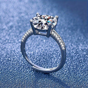 Ayollar uchun ajoyib 5-karat Moissanite uzuk, platina qoplamasida avgust tug'ilgan toshi, har kuni kiyish yoki maxsus sovg'a uchun ideal