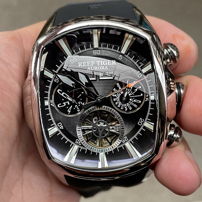 Reef Tiger Lüks Erkaklar Mexanik Tourbillon Soati, ko'k dial, zanglamas po'latdan yasalgan korpus, silikon tasma, kalendar funksiyasi, avtomatik qaytargich, sport dizayni RGA3069, norasmiy foydalanish uchun mos.