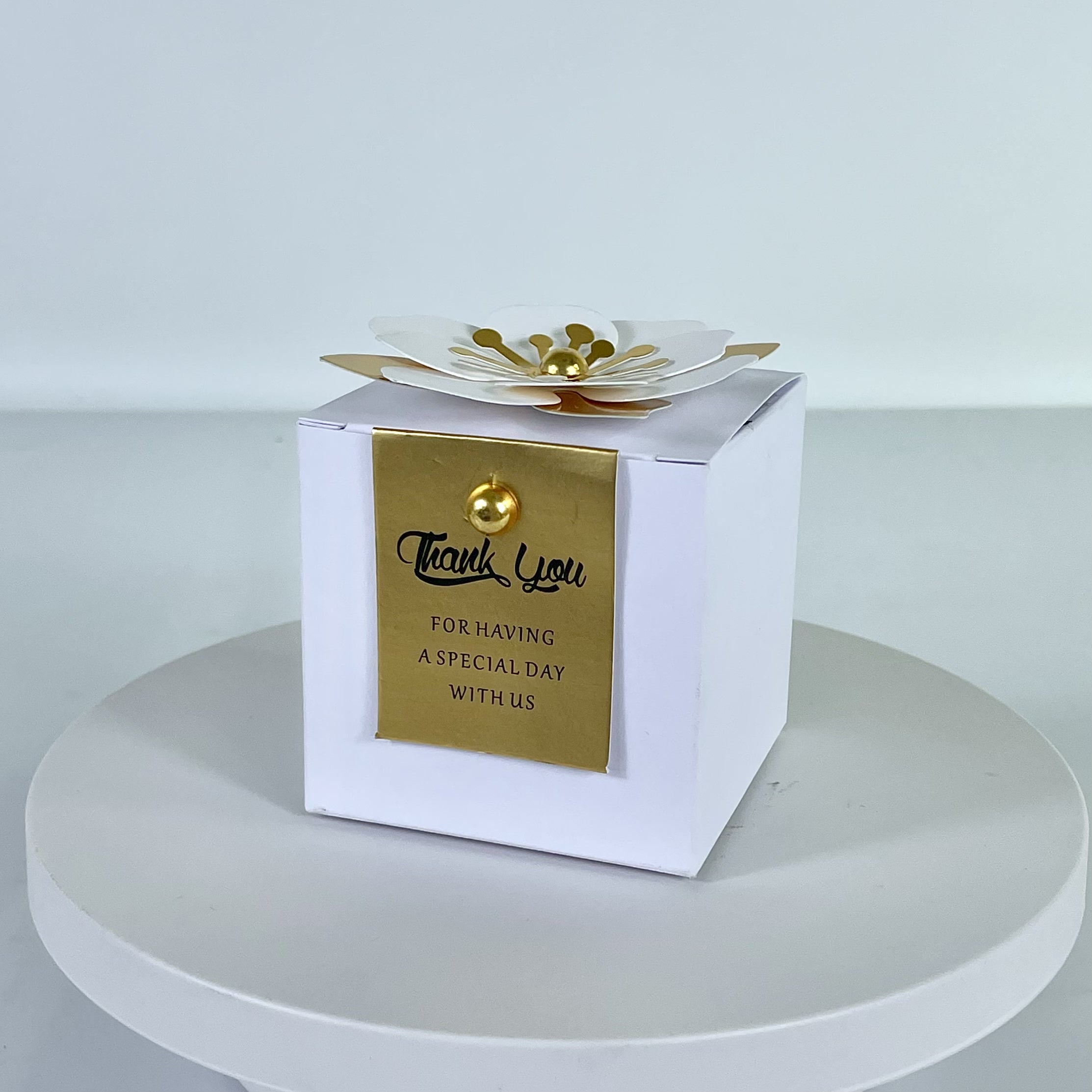 Set of 20 Wedding Flower Square Candy Boxes for Parties and Anniversaries