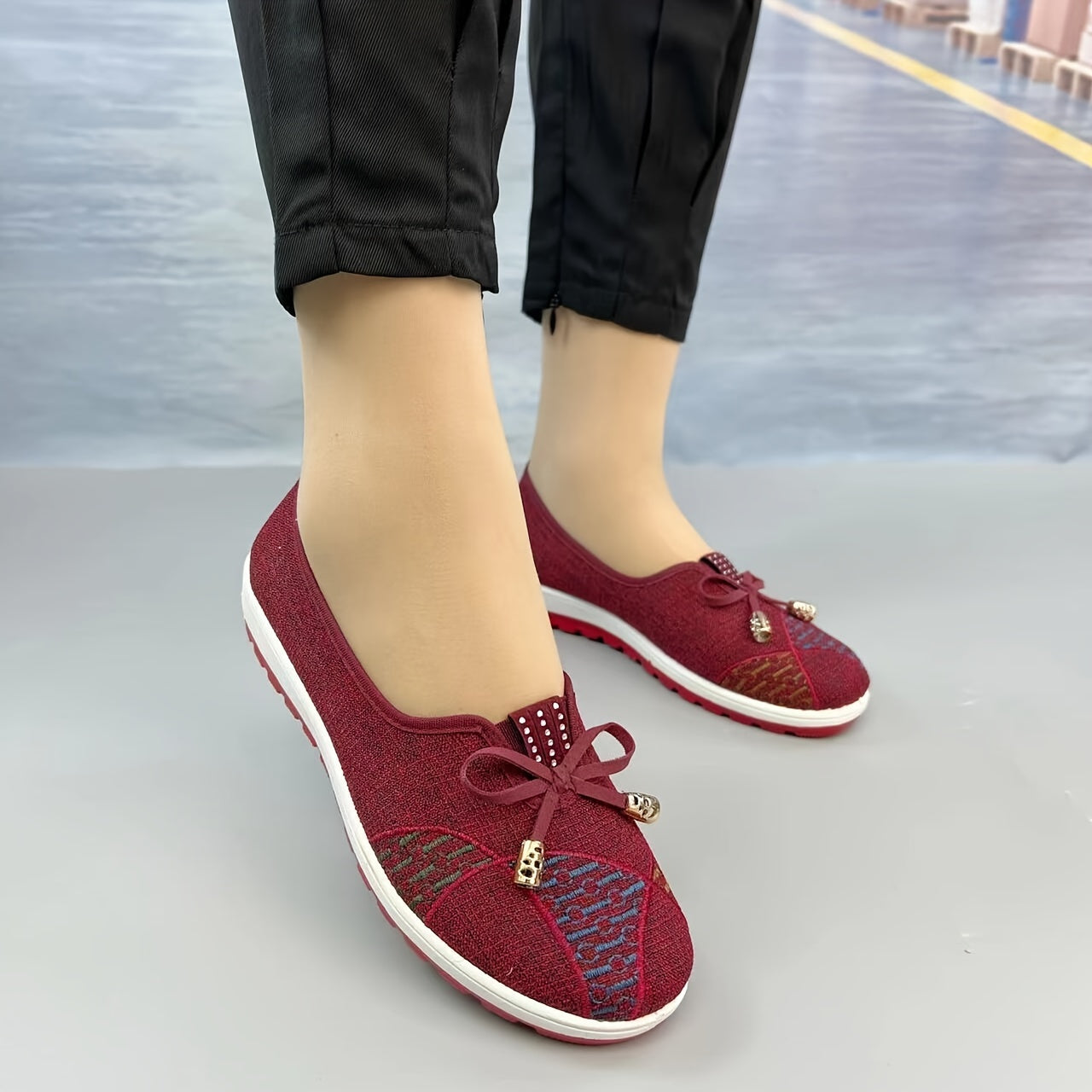 Casual Shoes for Middle-Aged Women Flat Bottom Soft Sole All-Season Comfortable