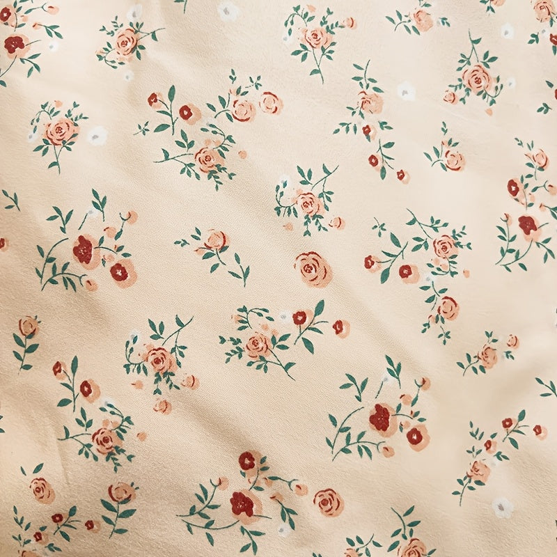 Yumshoq gullar naqshidagi yotoq to'plami, yostiq qoplari bilan birga, nafas oladigan polyesterdan tayyorlangan va zip yopilishi mavjud. Har mavsum uchun mos, yotoqxona va mehmonxonalar uchun mukammal.