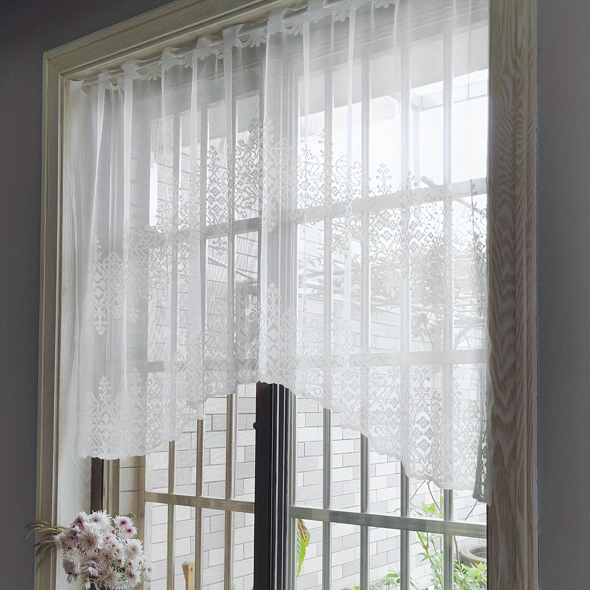 Белые кружевные занавески в кафе с геометрическим волнистым узором; подходят для гостиной, спальни, кухни и домашнего декора; поставляются в комплекте из 1 штуки.