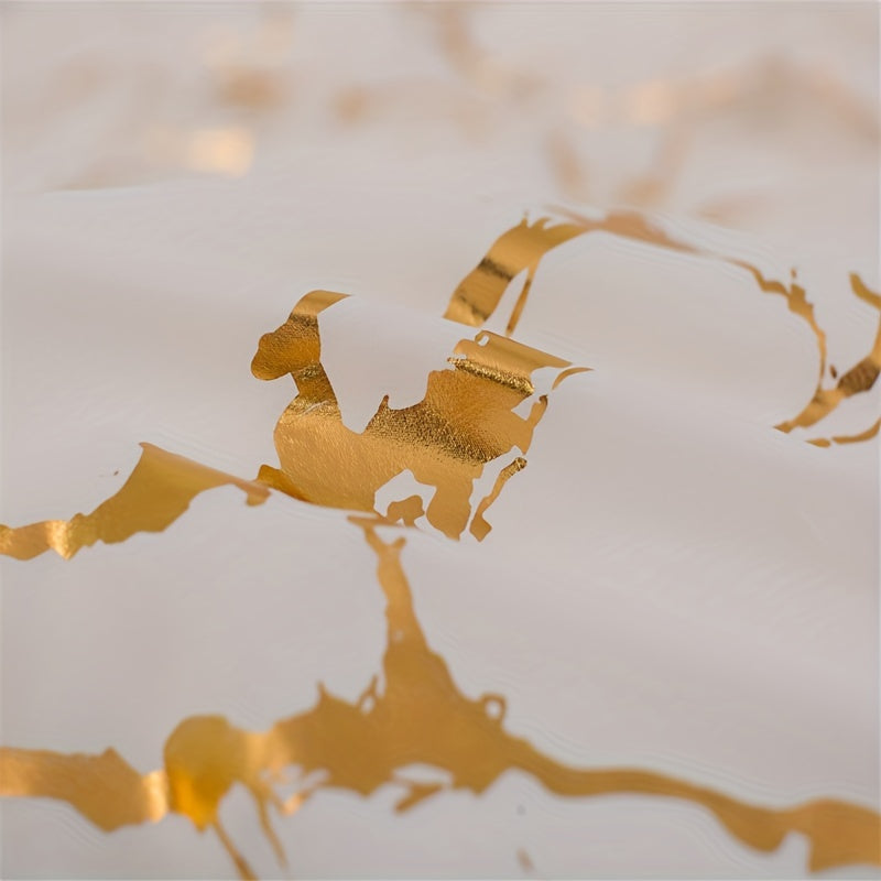 Комплект из 3 предметов: пододеяльник из полиэстера с бронзированием для мягкого и комфортного, дружелюбного к коже опыта в вашей спальне или гостевой комнате. Включает 1 пододеяльник и 2 наволочки (основа не включена).