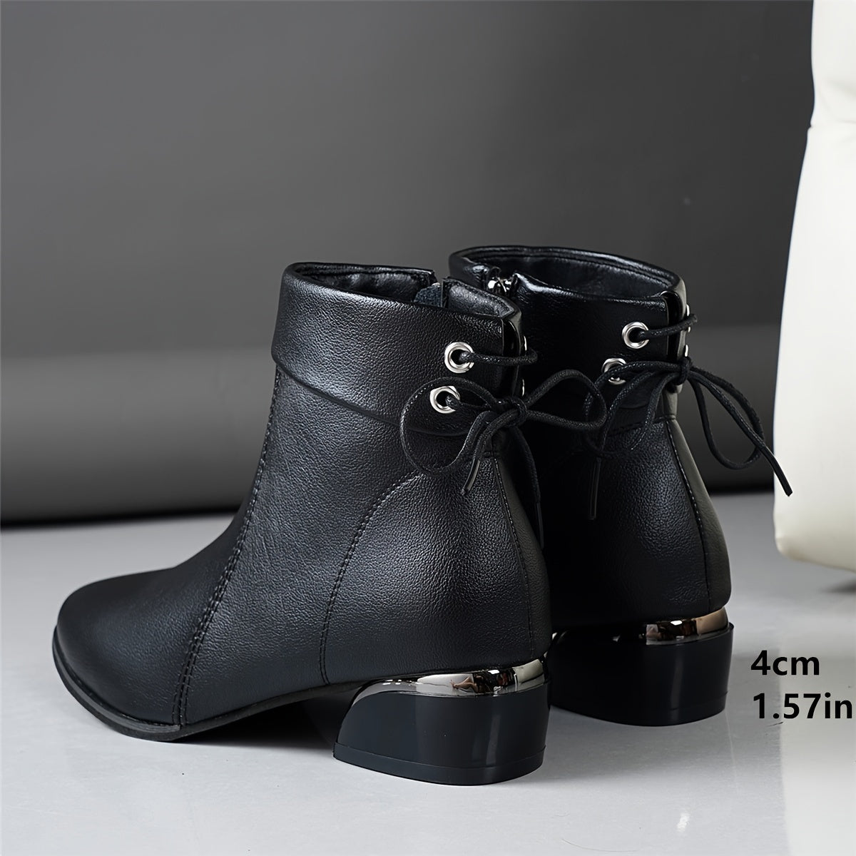 Women’s Leather Flat Boots with Rear Lace and Thick Heel for Autumn Winter