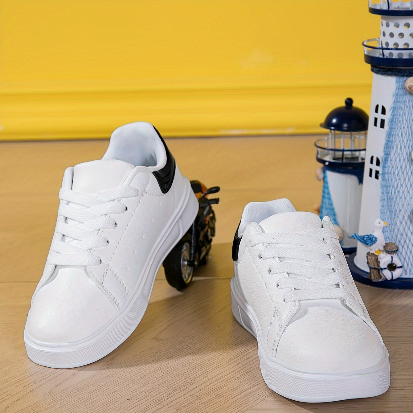 Boys All-Season Lace-Up Sneakers Breathable Non-Slip Casual Running Shoes