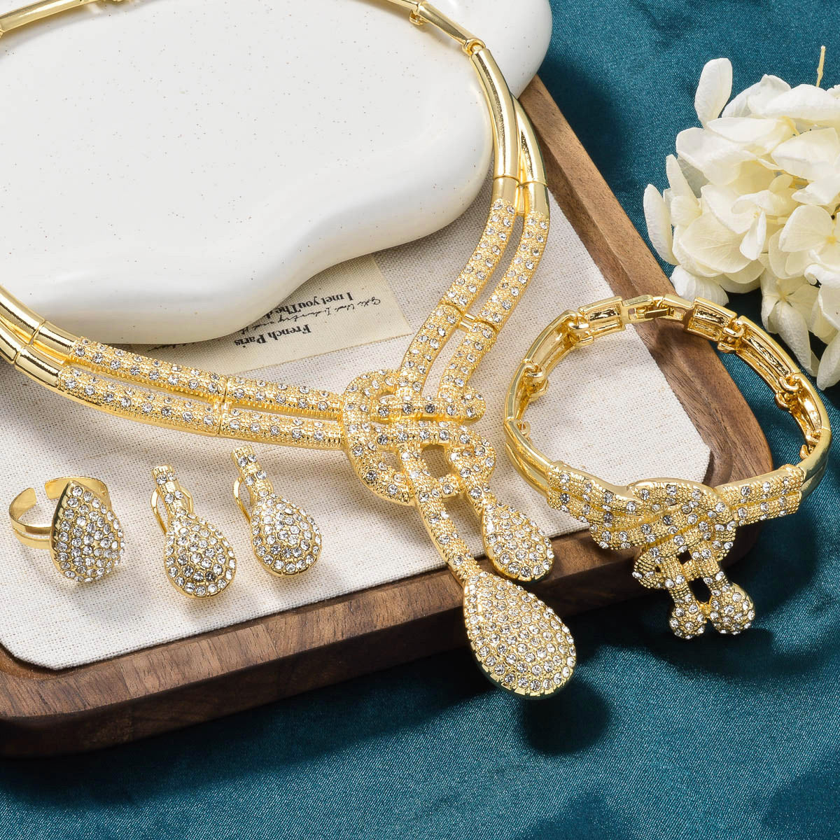 Винтажный ювелирный набор с геометрическими и музыкальными нотами, синтетический кубический цирконий, медь, включает ожерелье, браслет, серьги, кольцо