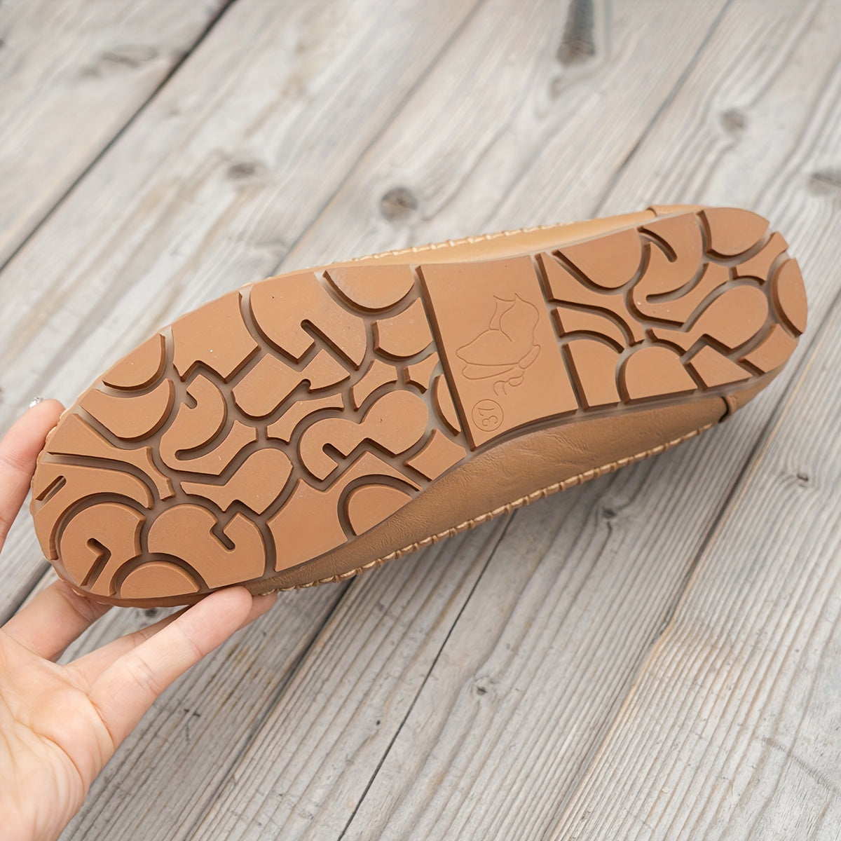 Women's Retro Perforated Flat Shoes Breathable Slip-On Loafers