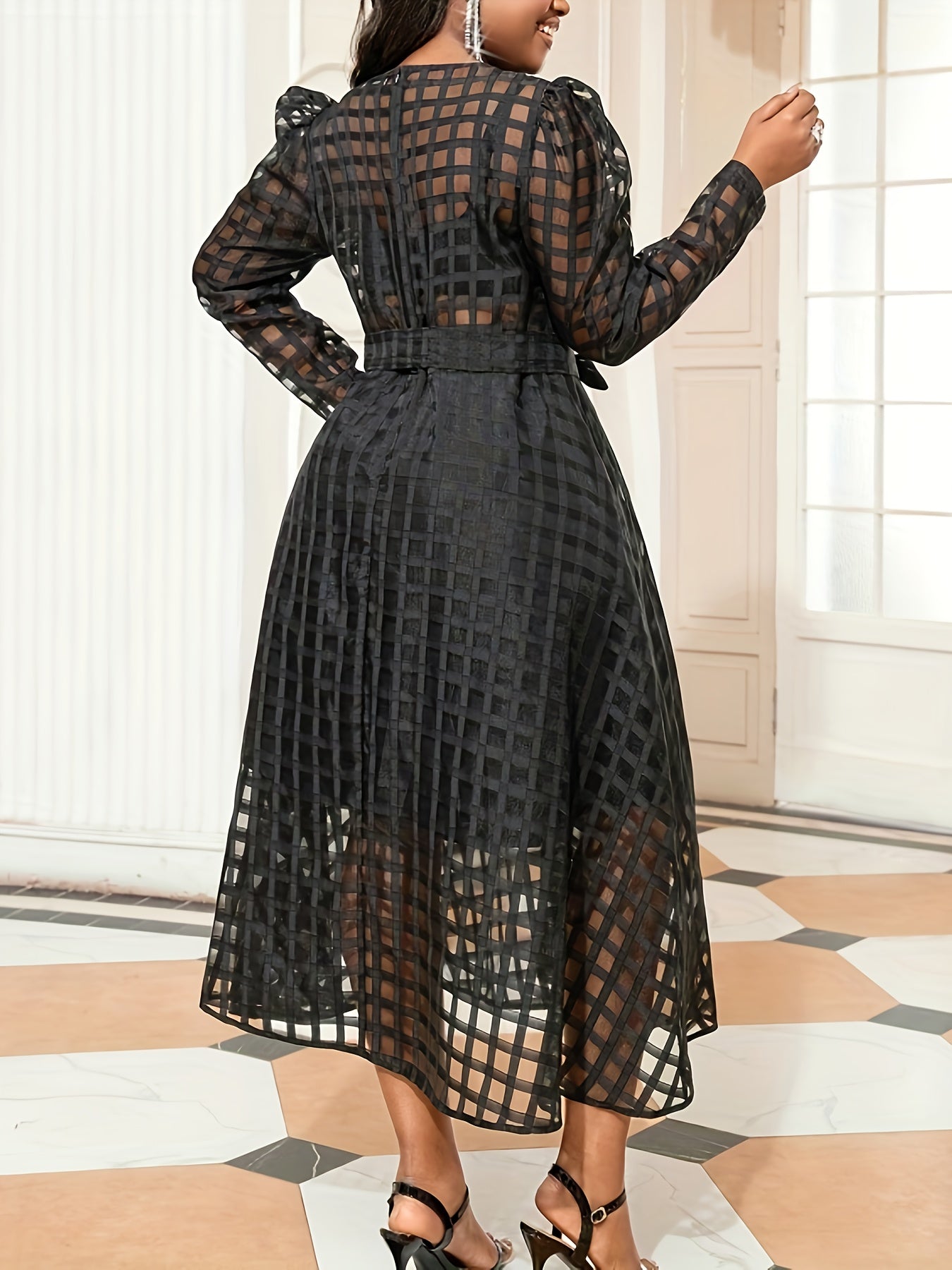 Plus Size Women's Black Grid Pattern Midi Dress With Belt Long Sleeve Flared Skirt