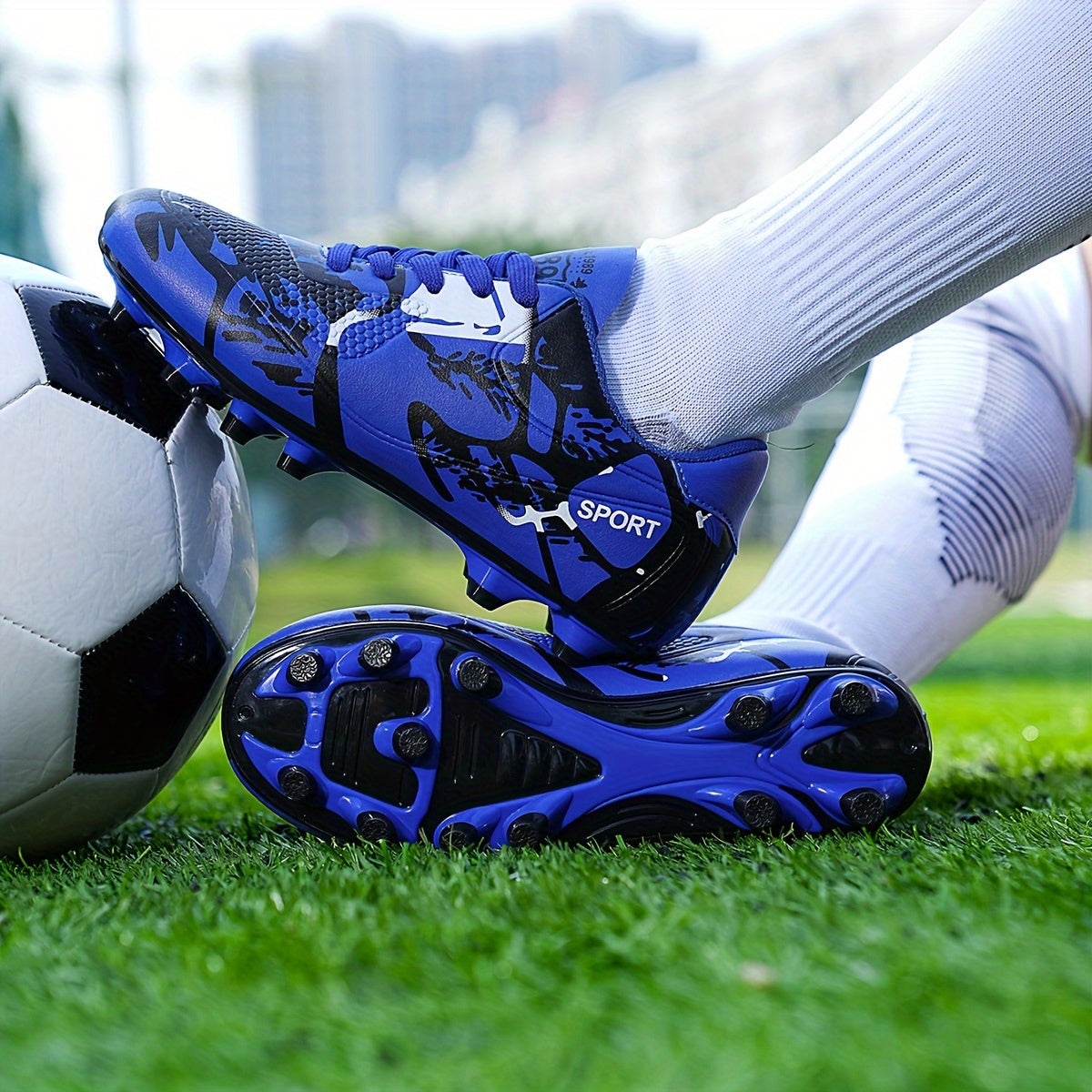 Men's Non-Slip Spiked Football Cleats for Outdoor Training and Competition
