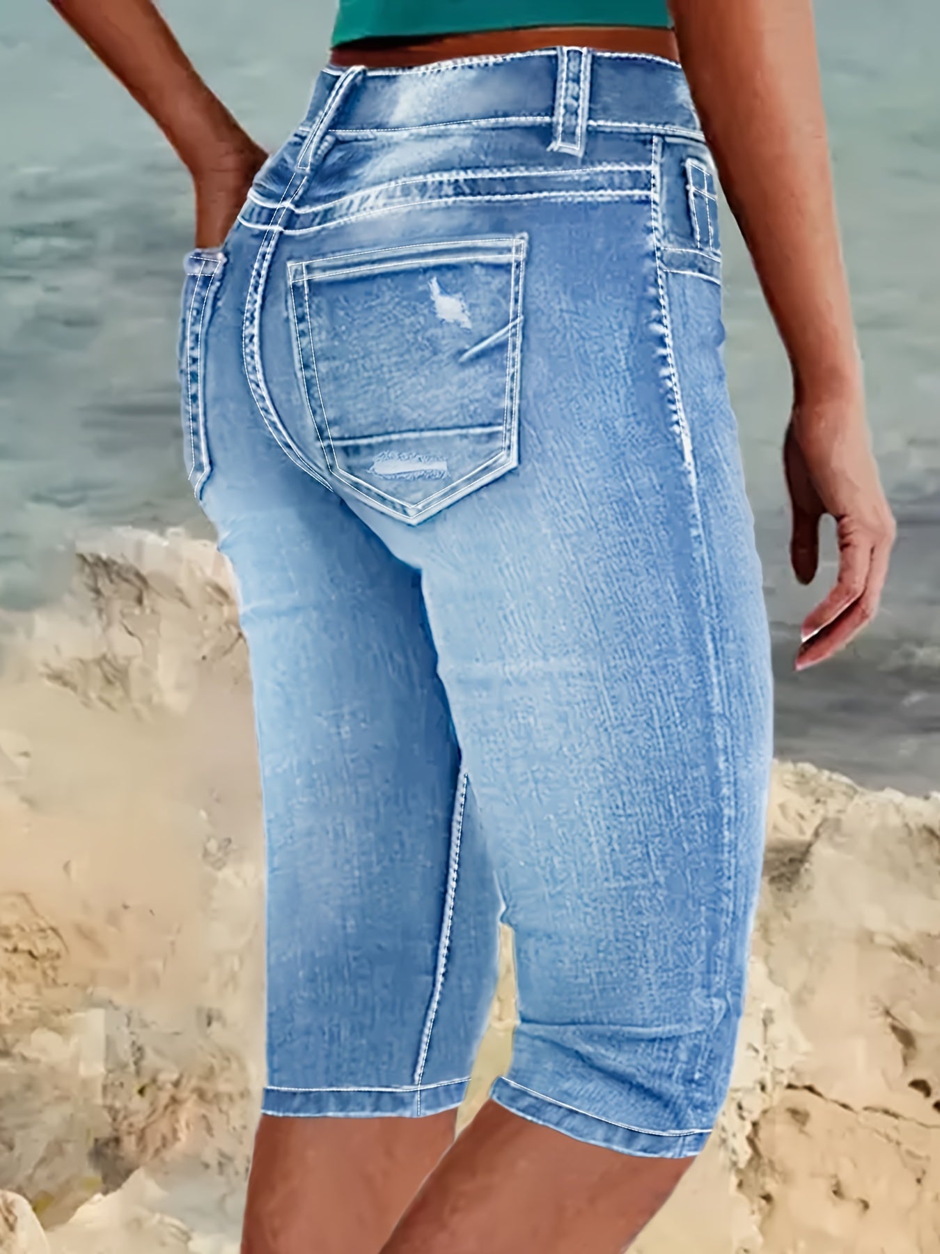 Jeans capri de mezclilla de inspiración vintage para mujer talla plus de cintura alta con aspecto desgastado