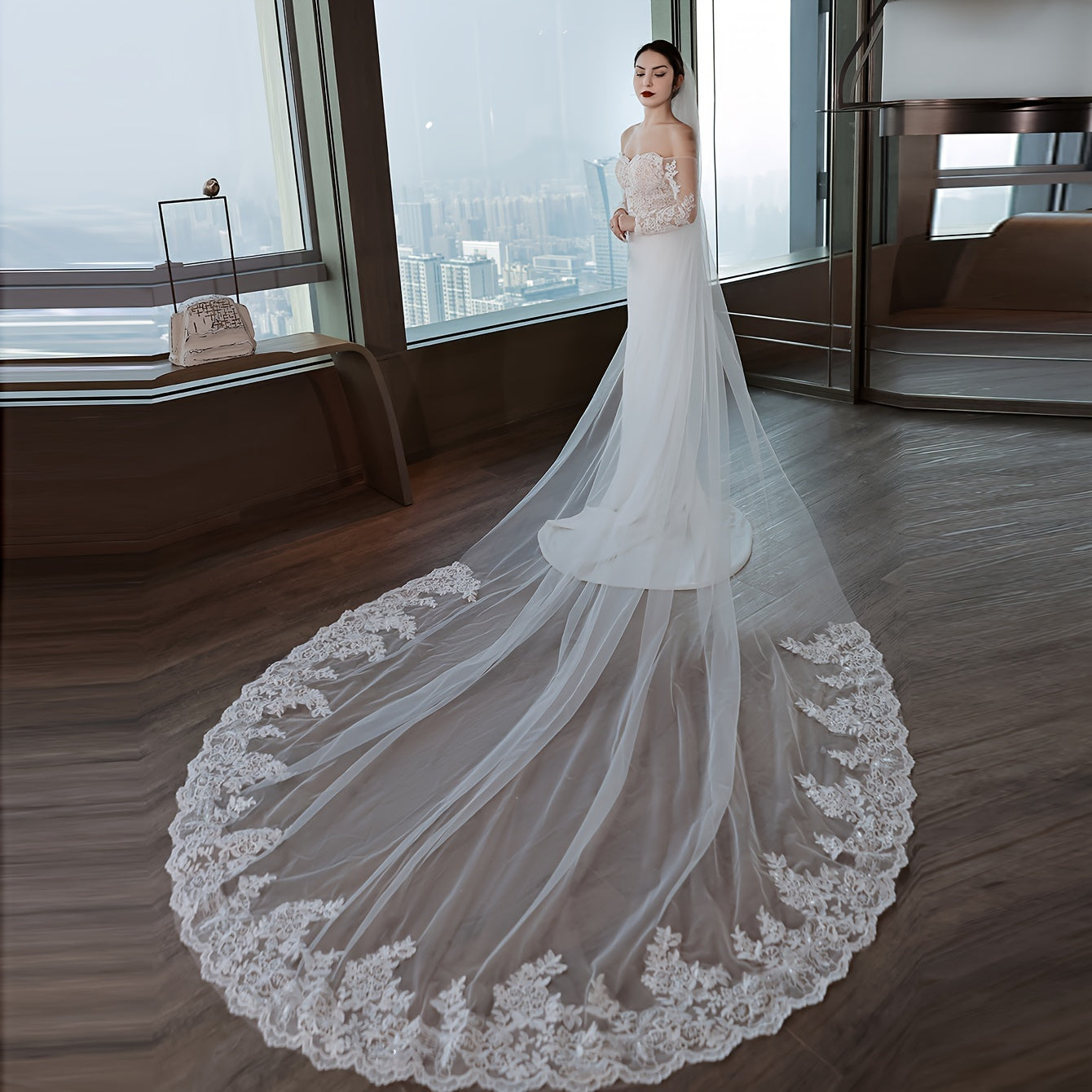 Bridal Lace Veil with Long Train, Baroque Style Wedding Accessory