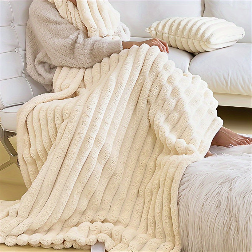 Soft Plush Blanket for Adults Solid Color Warm and Comfortable