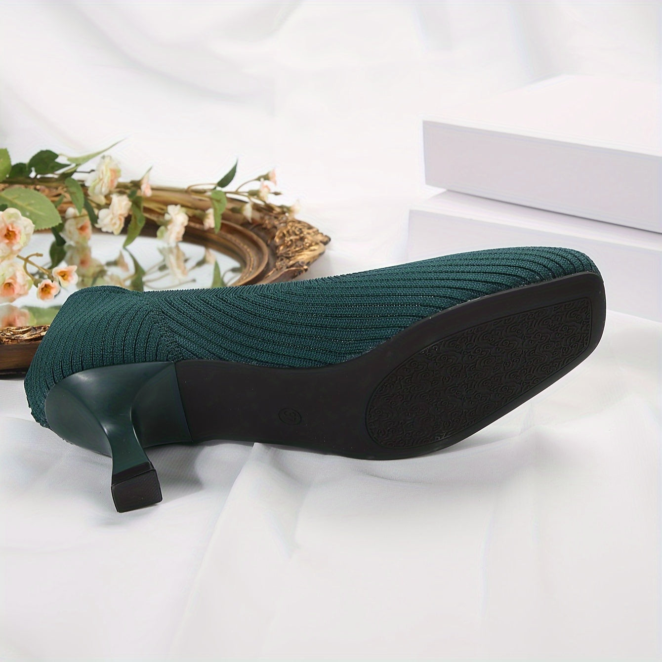 Women's Knitted Slip-On Mid Heels Solid Color Comfortable Work Shoes