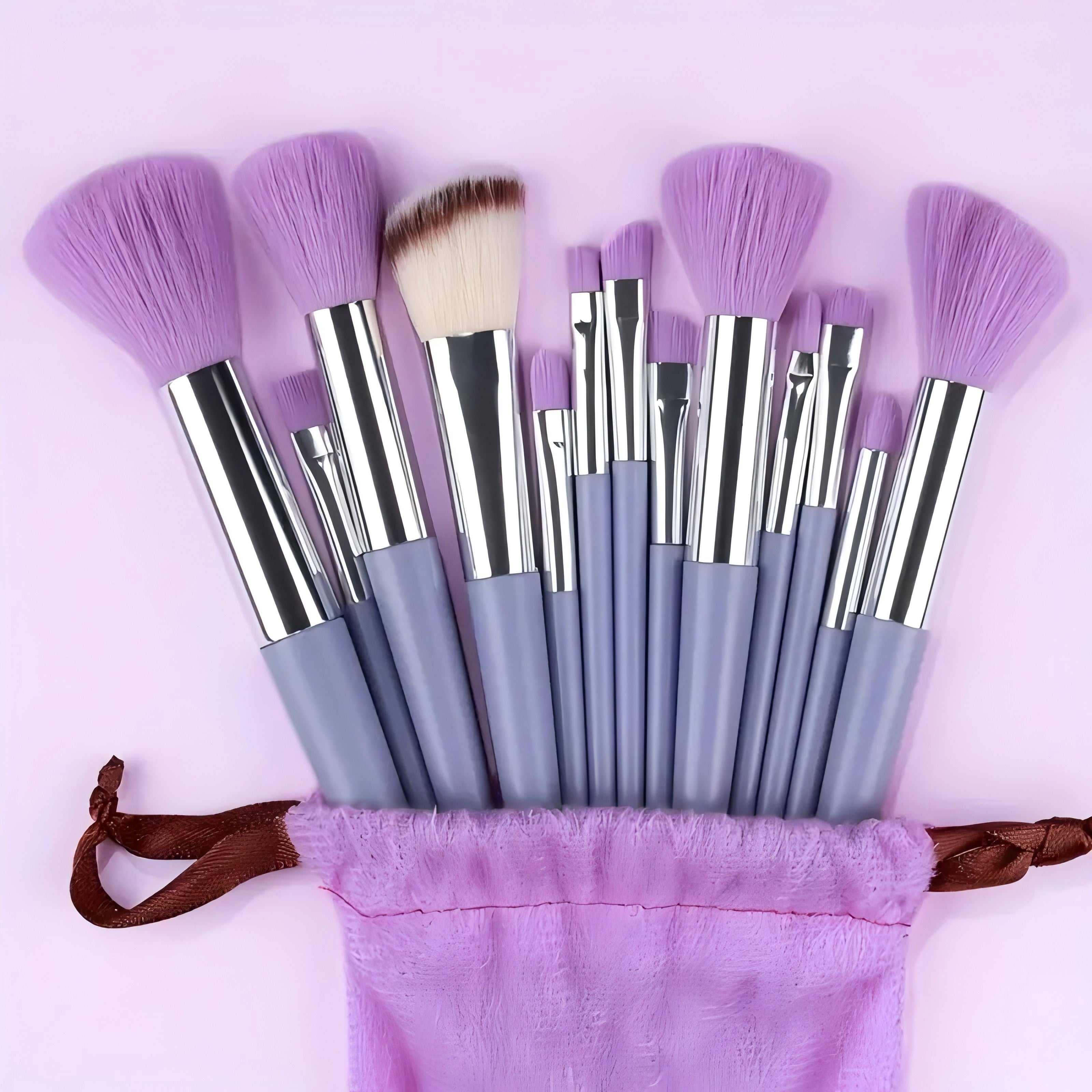 13-Piece Makeup Brush Set Nylon Synthetic Fiber Easy to Use Professional Travel-Friendly