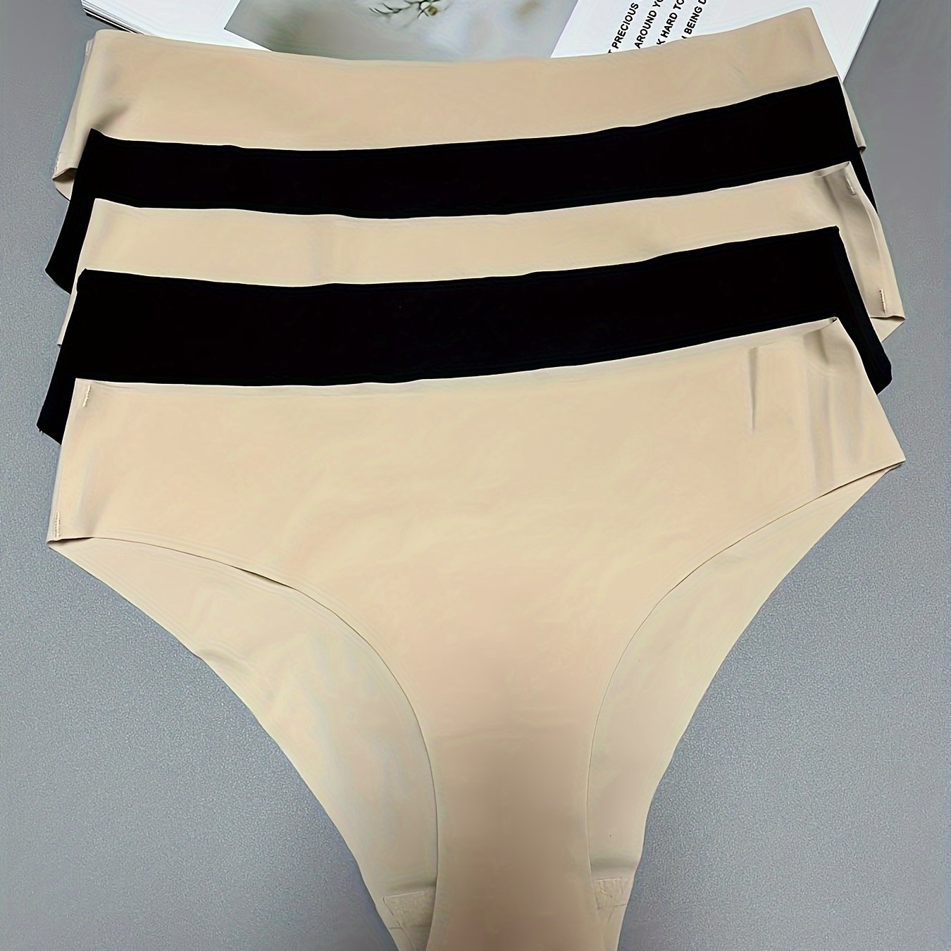 Women's Black Seamless Briefs Low-Rise Breathable Nylon Elastane Stretchy Hand Wash