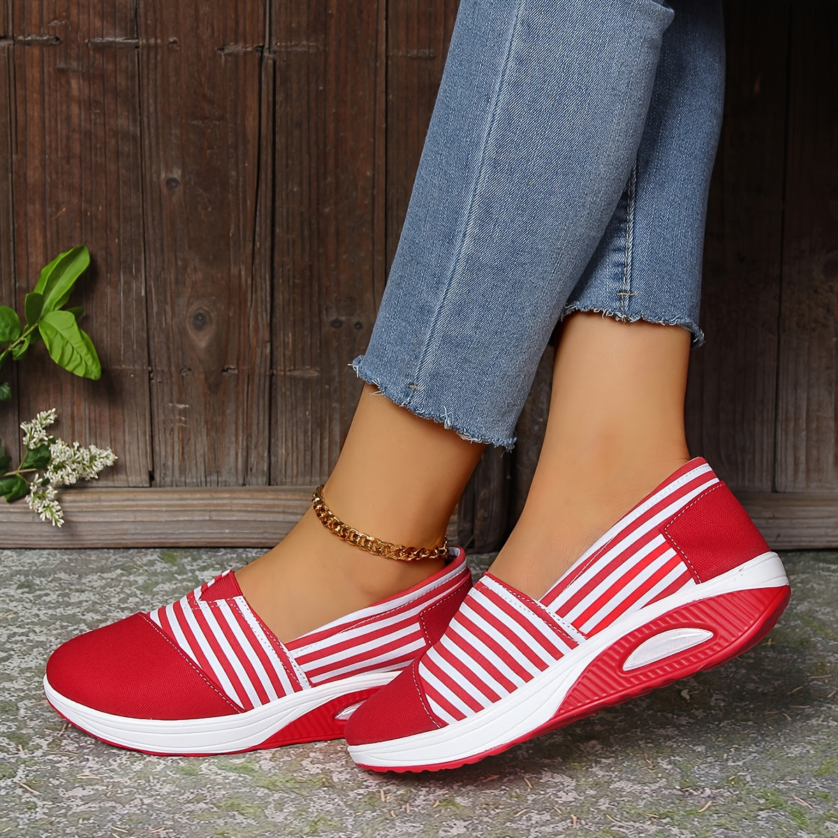 Women's Lightweight Slip-On Sneakers Breathable Canvas All-Season Casual Shoes