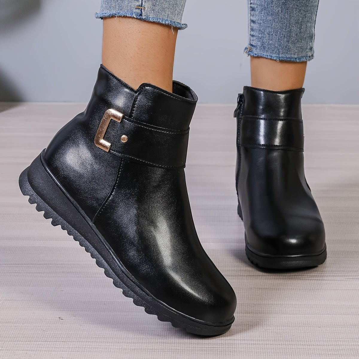 Women's Fleece-Lined Short Boots Thickened Regular Toe Winter Shoes