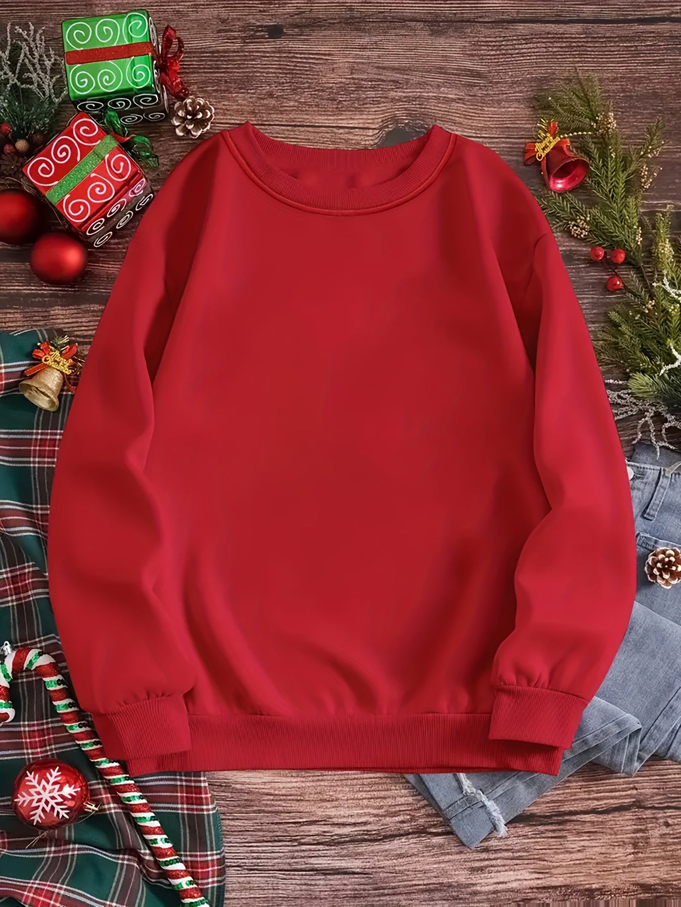Ayollar uchun kattaroq o'lchamda qizil crewneck svitshot 180gsm polyester qishda pullover