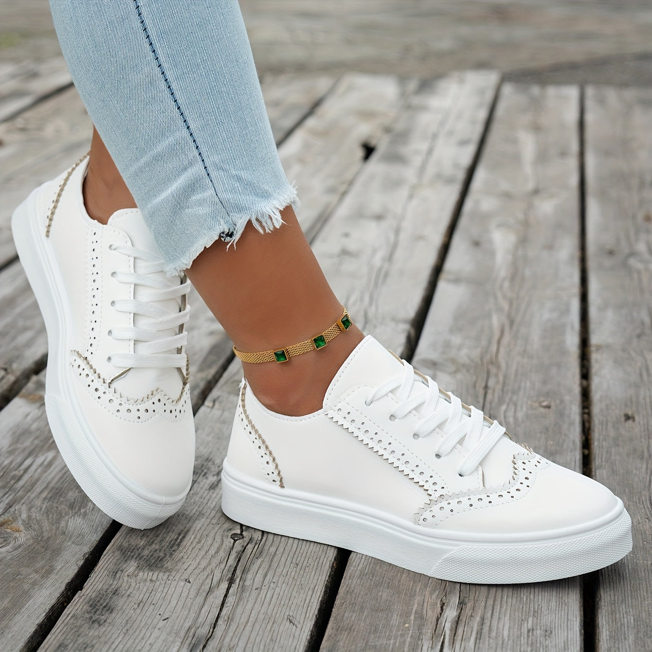 Women's Breathable Mesh Knit Sneakers White Black Red Lightweight Walking Shoes