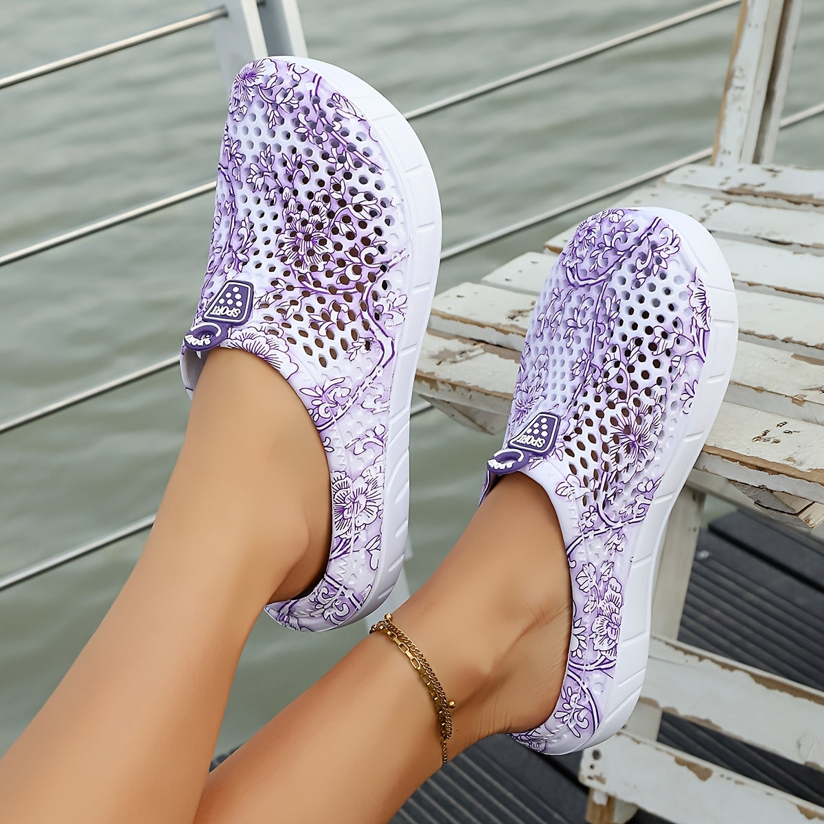 Women's Camouflage Pattern EVA Clogs Lightweight Breathable Non-Slip Summer Shoes