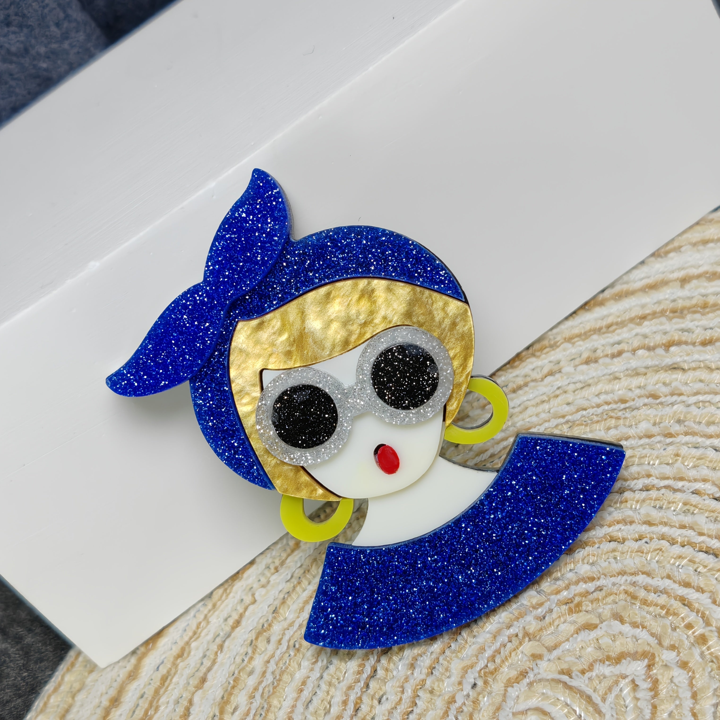 Unisex Retro White-Collar College Accessory in Royal Blue Acrylic