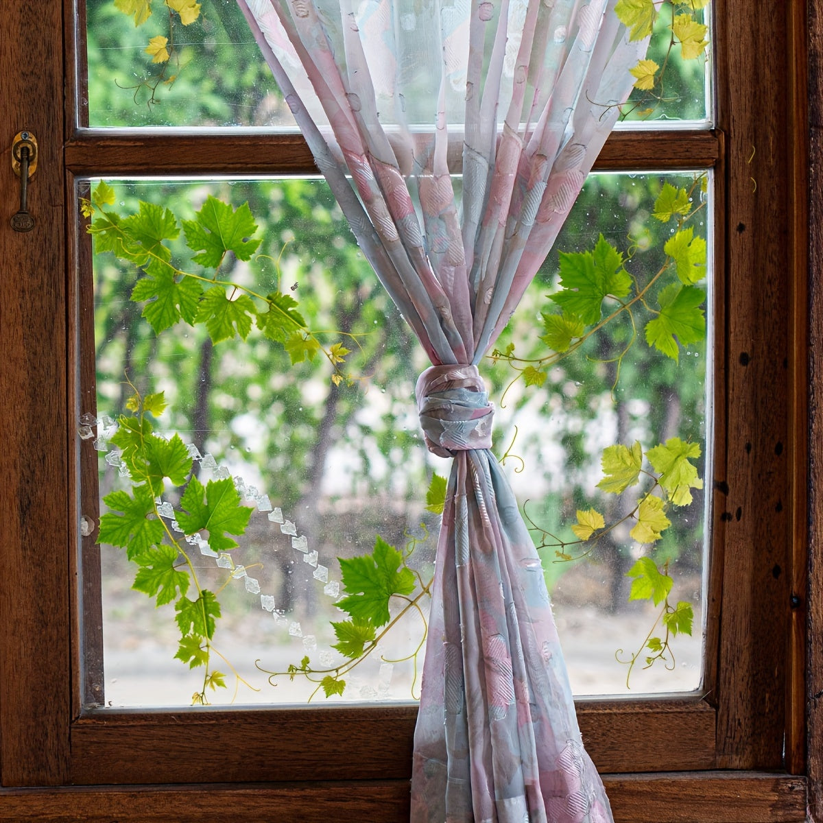 Removable Maple Leaf Window Cling for Home Decor, Easy to Apply