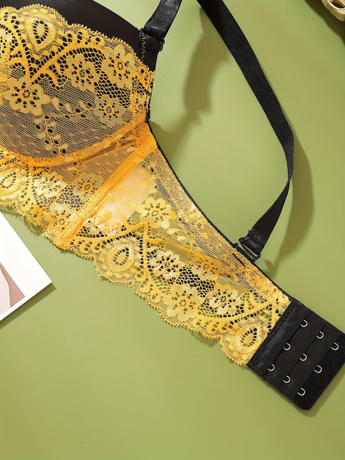 Women's Lace Lingerie Set with Push-Up Bra and Low-Rise Briefs in Breathable Nylon