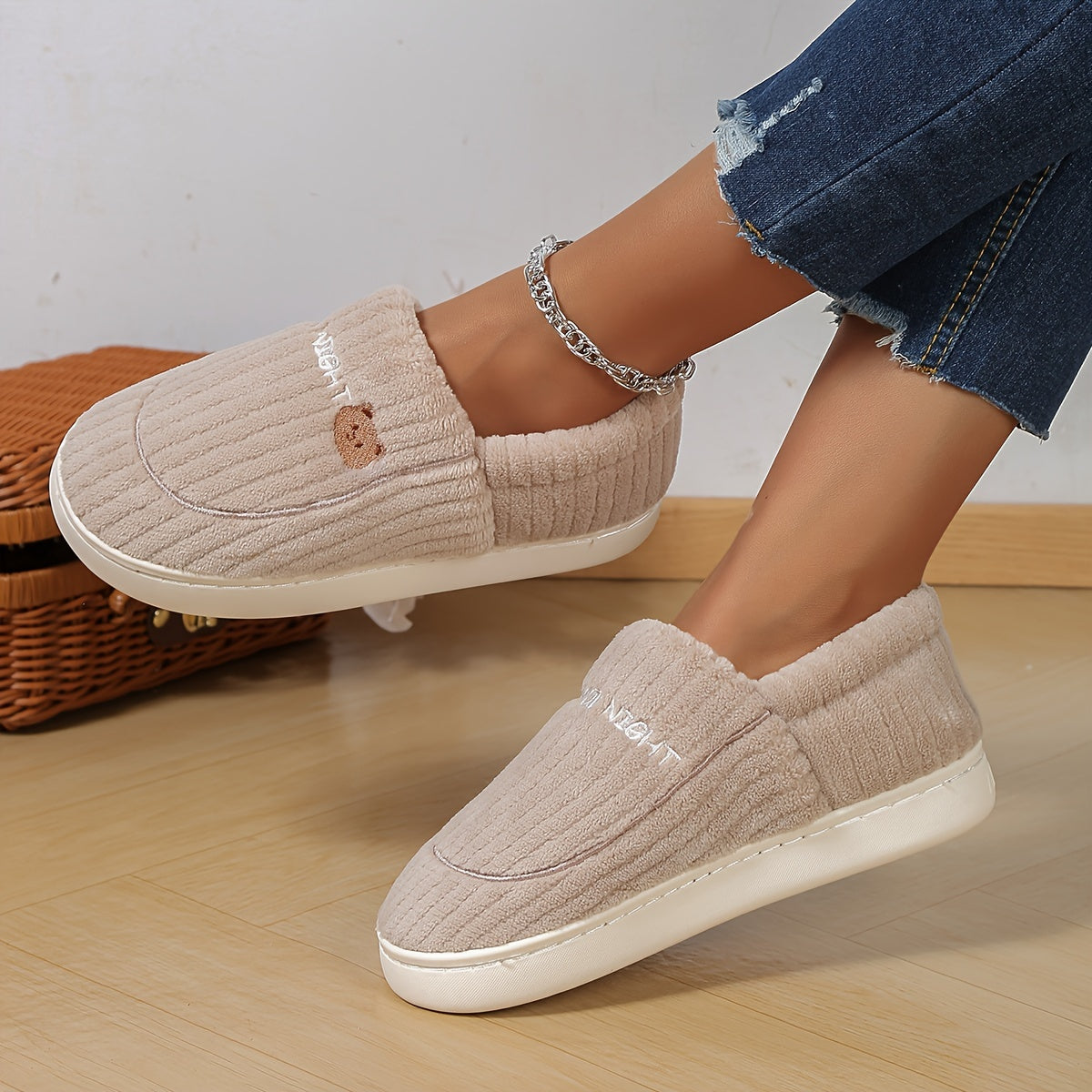 Women Indoor Slippers Warm Fleece Cartoon Slip-On Shoes