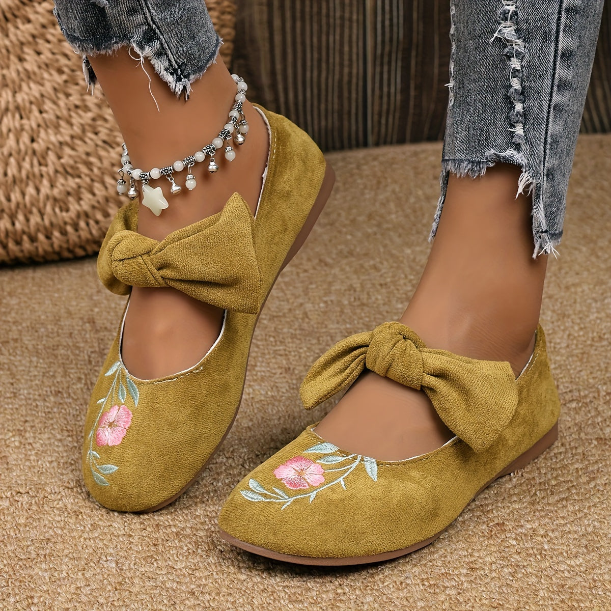Women's Floral Embroidered Mary Jane Flats Comfortable Soft Sole Slip-On Shoes