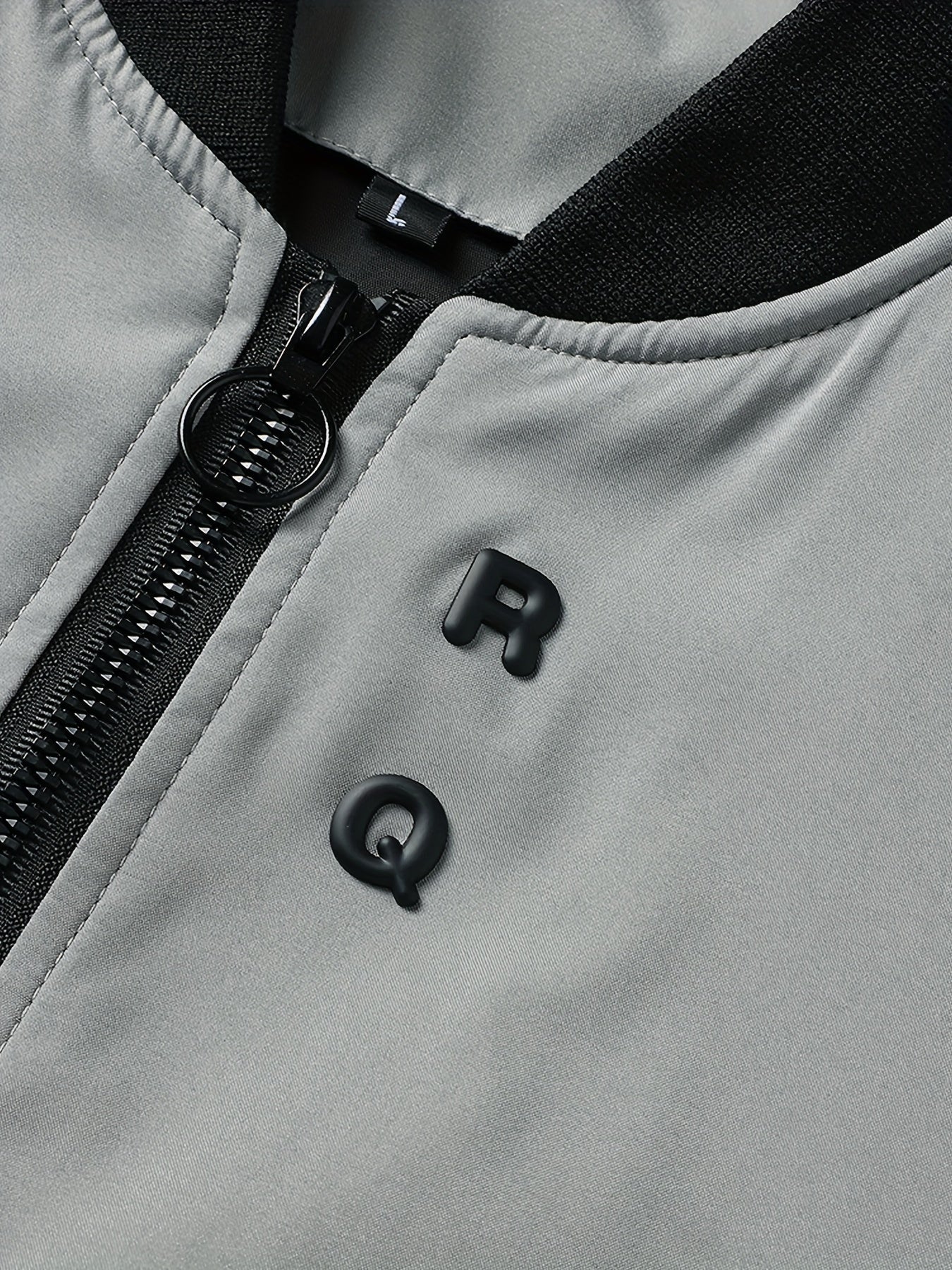 Ko'p funksiyali va qulay erkaklar uchun tasodifiy fermuarlı ko'ylaklar zamonaviy.