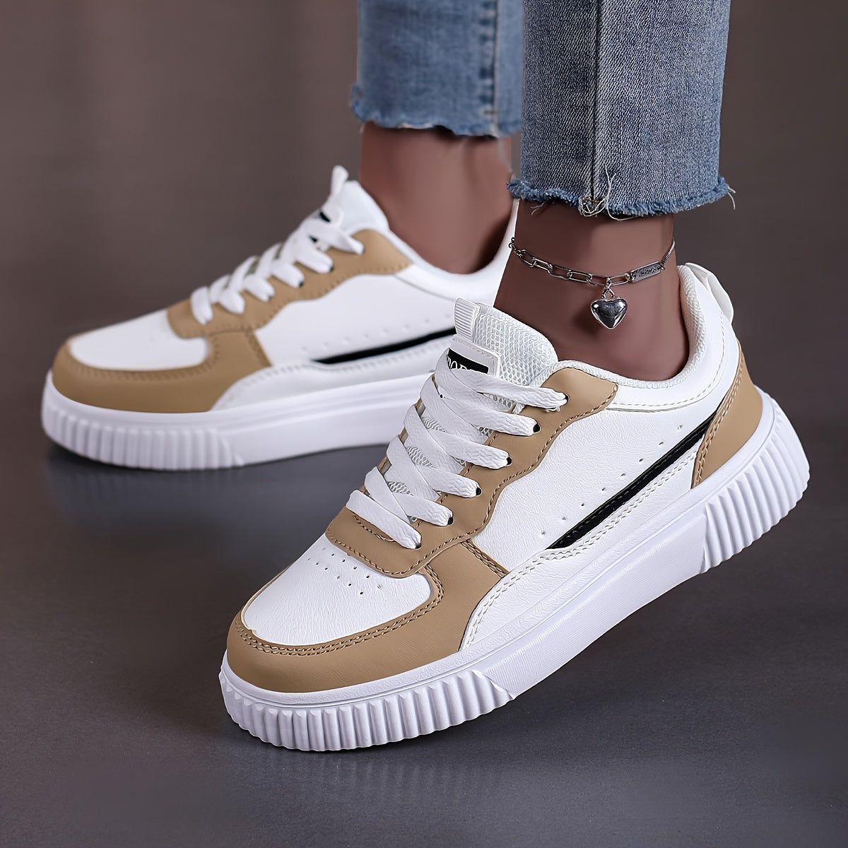 Women's Casual Sneakers Breathable Mesh Non-Slip Sole Running Shoes