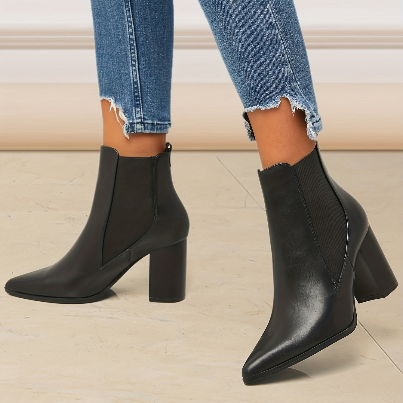 Women's Autumn Winter Short Western Boots with Thick Heels and Pointed Toe