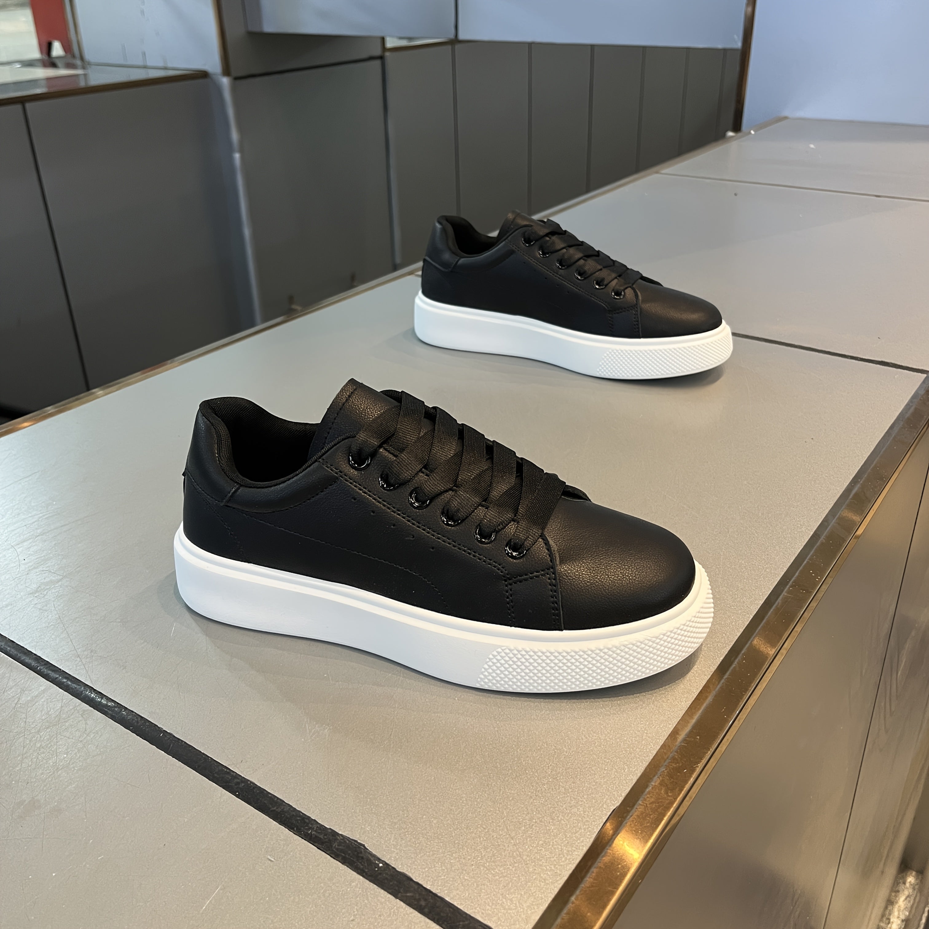 Men's Solid Color Lace-Up Skate Sneakers with Non-Slip PVC Sole for All-Season Walking