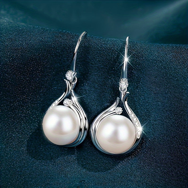 Silver-Plated Necklace and Earrings Set with Freshwater Pearls and Cubic Zirconia Jewelry for Women
