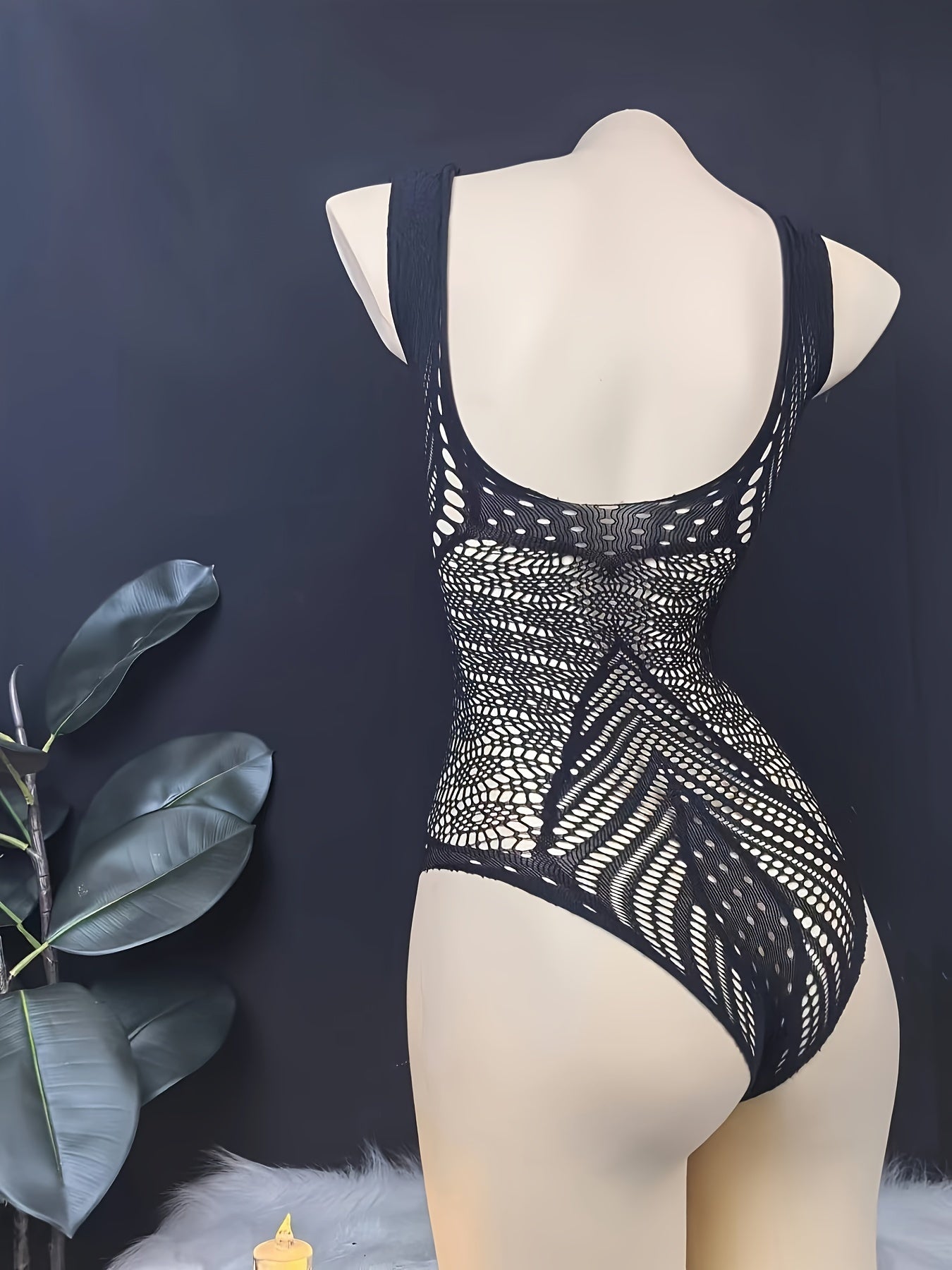 Dantel bodysuit: Jozibador, kattalar uchun, tor qoplangan dantel tafsilotlari va ayollar uchun ko'krakni qo'llab-quvvatlash bilan nyolon to'qilgan.