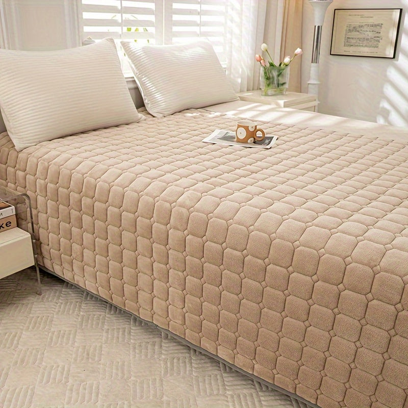 Thick Milk Velvet Checkered Mattress Protector Bedspread Cover for Winter