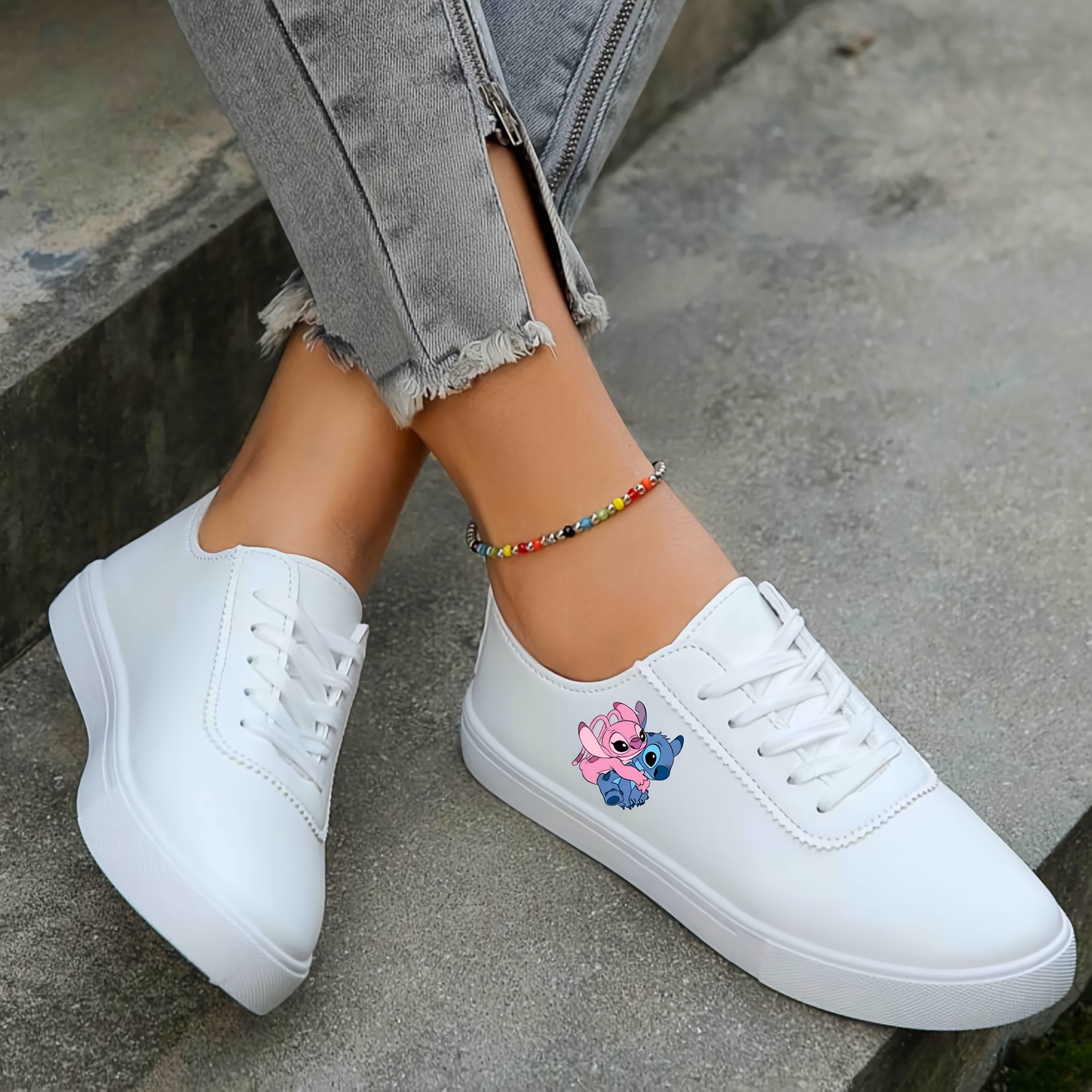 Women's White Low-Top Sneakers with Fabric Lining and Synthetic Sole
