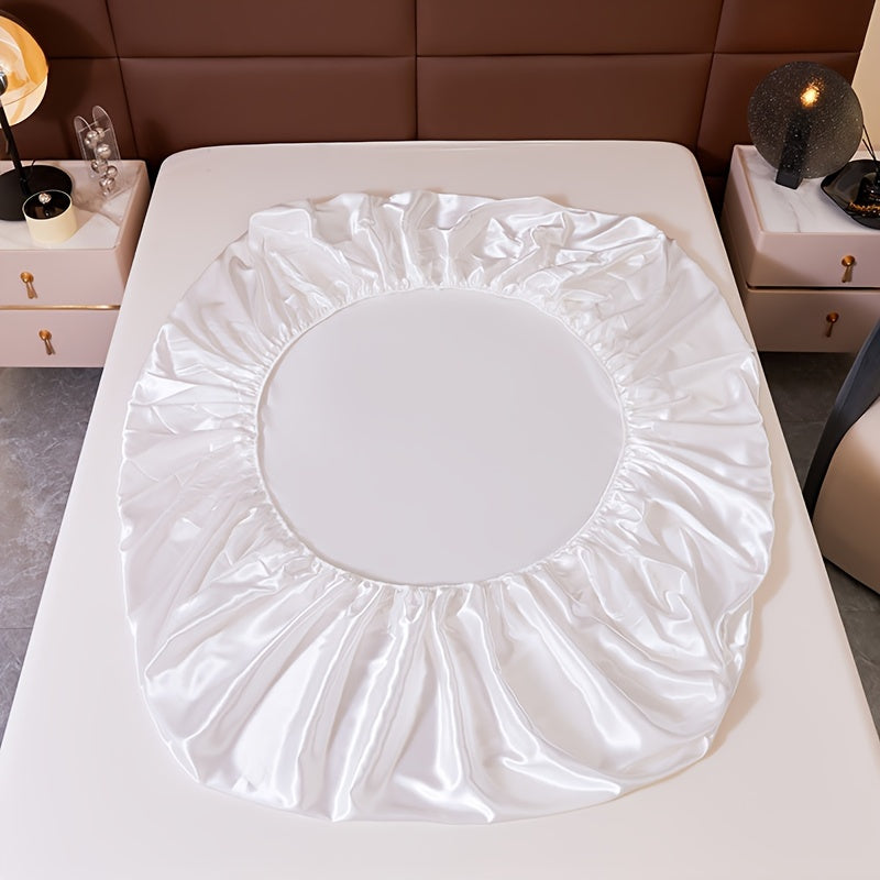 Silky Soft 100% Polyester Satin Bed Sheet for All Seasons Light Luxury Pilling-Resistant Queen Size