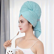 Uzoq, qalin va jingalak sochli ayollar uchun tez quriydigan mikrofiber soch sochiq. Har kuni qulaylik uchun elastik lenta bilan yumshoq koral fliys material. Tez quritish uchun bej rangli tuzilma.