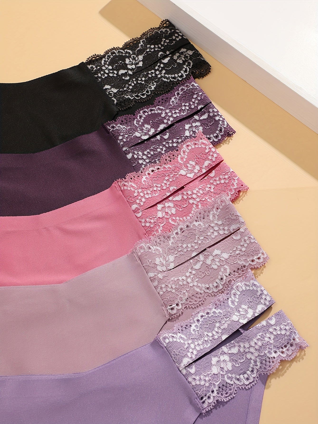 5-Pack Women's Low-Rise Briefs with Lace Detail Solid Color Knit Fabric