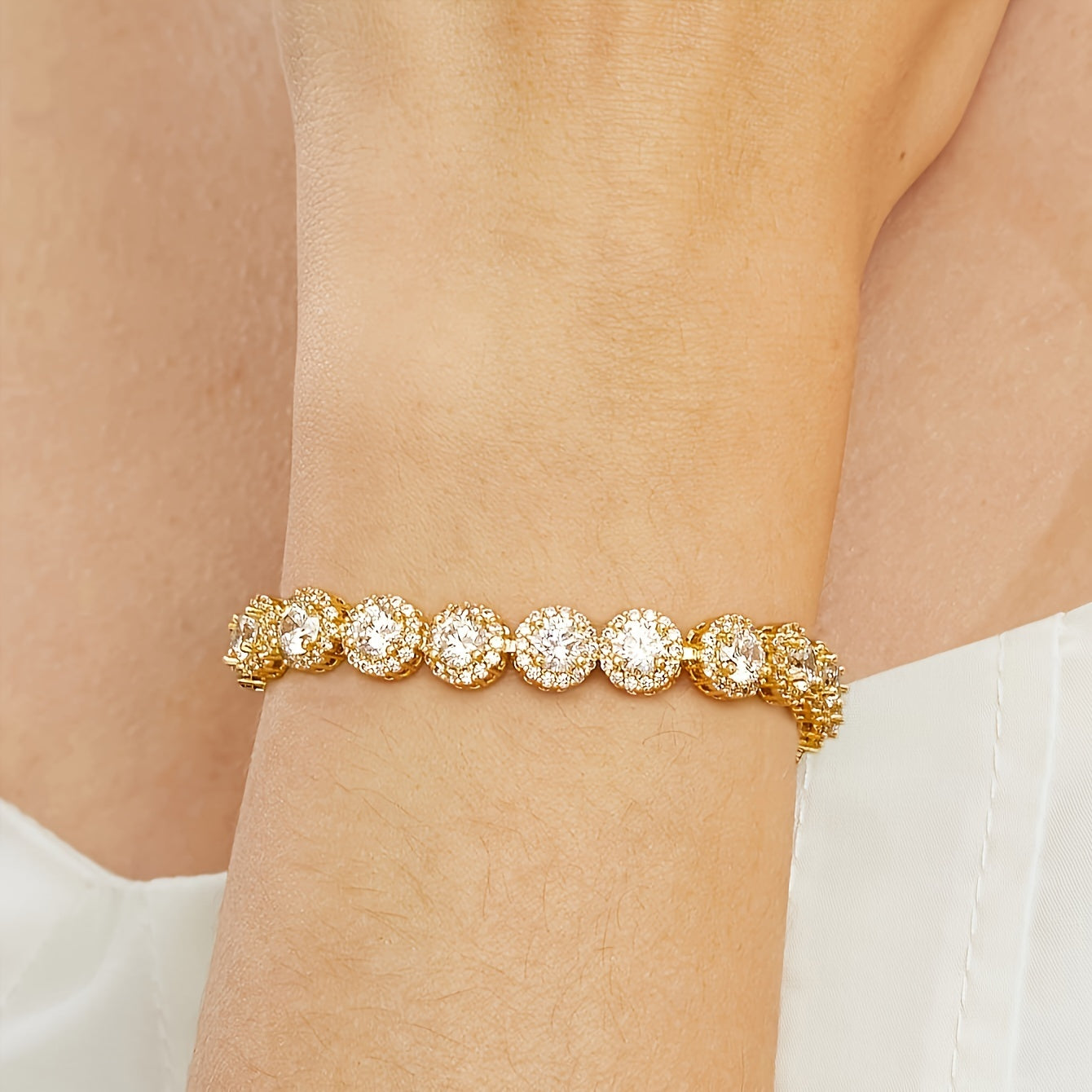 Trendy Luxury Yevropa va Amerika Koreys uslubidagi Ayollar uchun Gul Bosh Bilaguzuk, eng ko'p sotiladigan