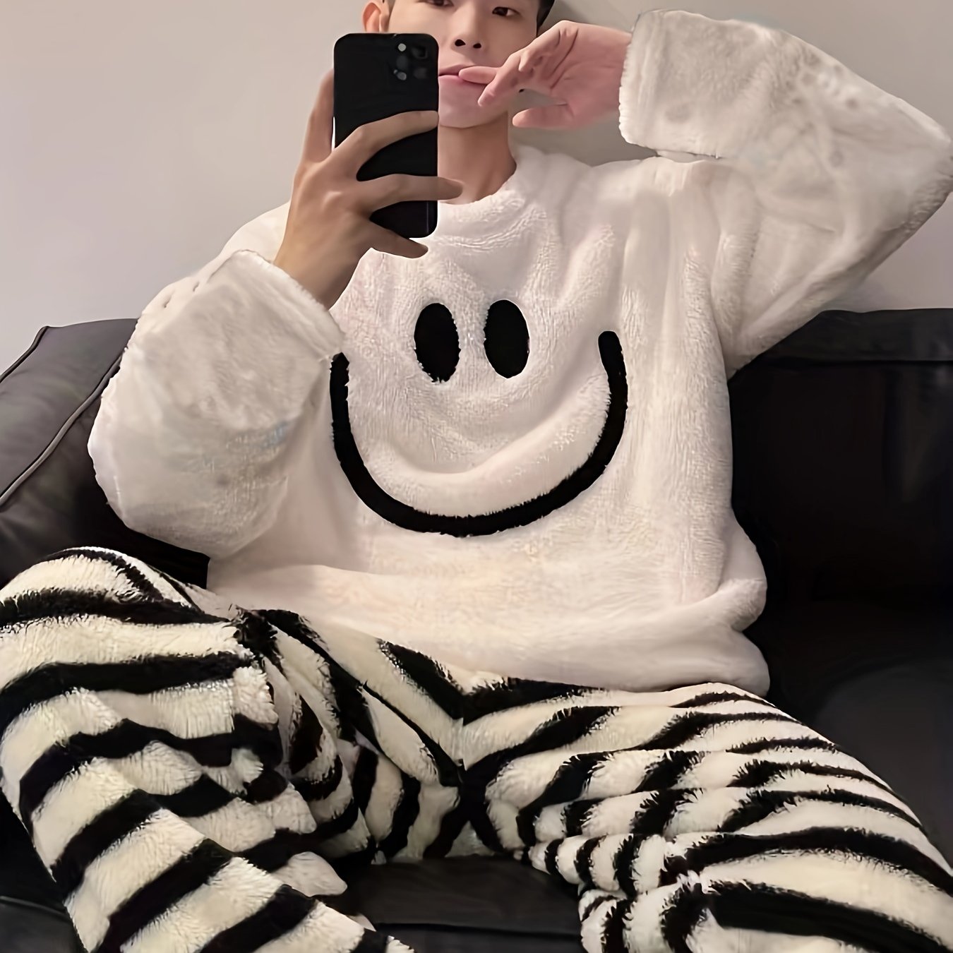 Men's Fleece Cartoon Embroidered Pajama Set with Long Sleeve Crew Neck Top and Regular Fit Pants