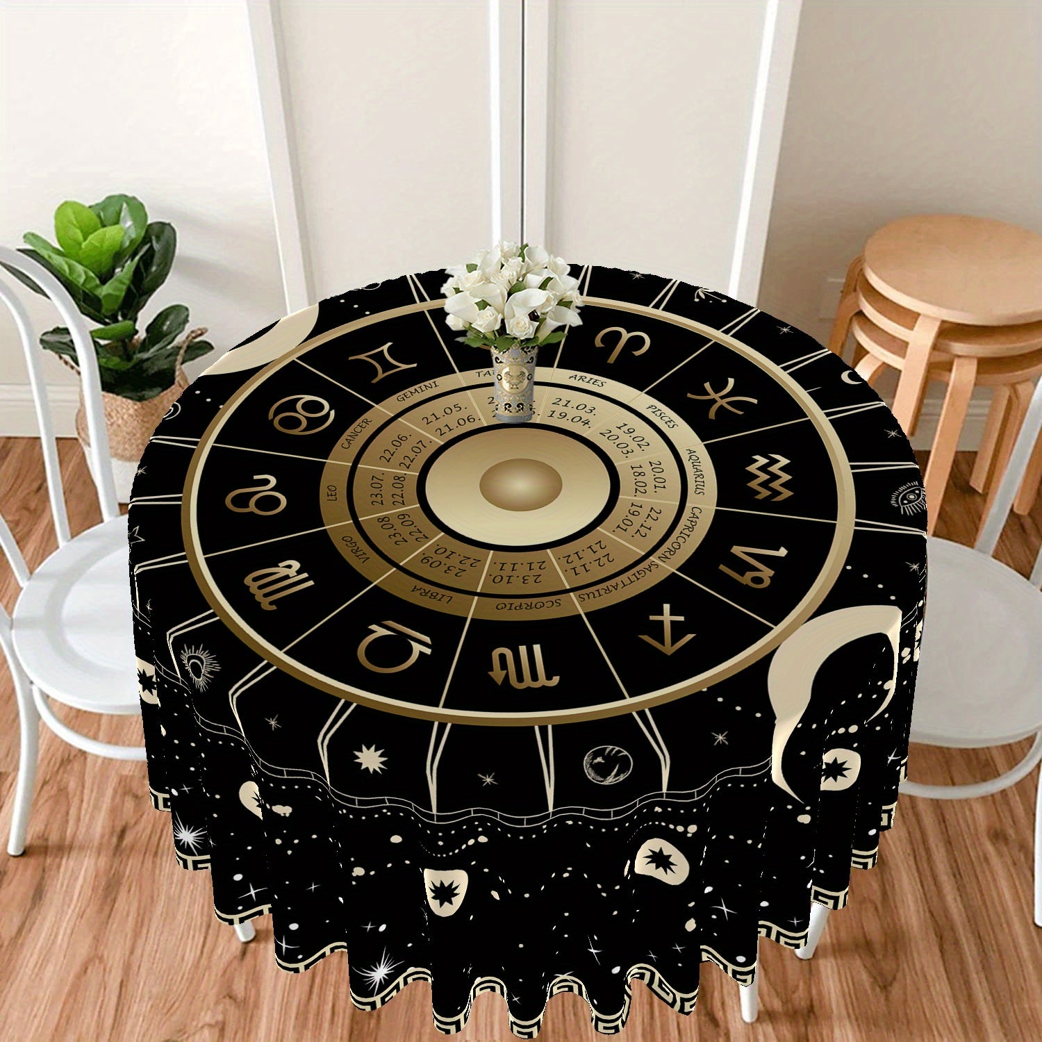 Tarot doira stol yuvish: 63 dyuym, boho dizayni bilan bashorat naqshi. Dog'ga chidamli, singdiruvchi va burishmaydigan. Uy, oshxona, ovqatlanish, partiyalar, ichki/tashqi foydalanish uchun ideal. Xona va sahna bezatish uchun mukammal.