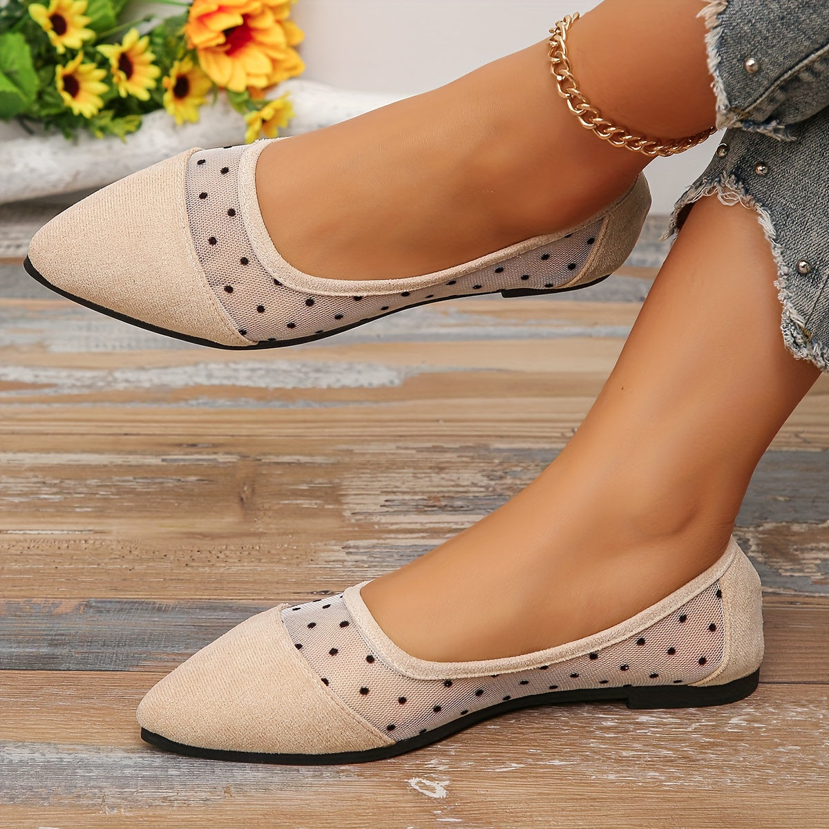 Women's Mesh Flats Breathable Slip-On Pointed Toe Daily Shoes