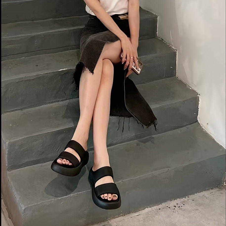 Ayollar uchun minimalistik tashqi makon uchun qulay chanoq poyabzali, bardoshli materialda