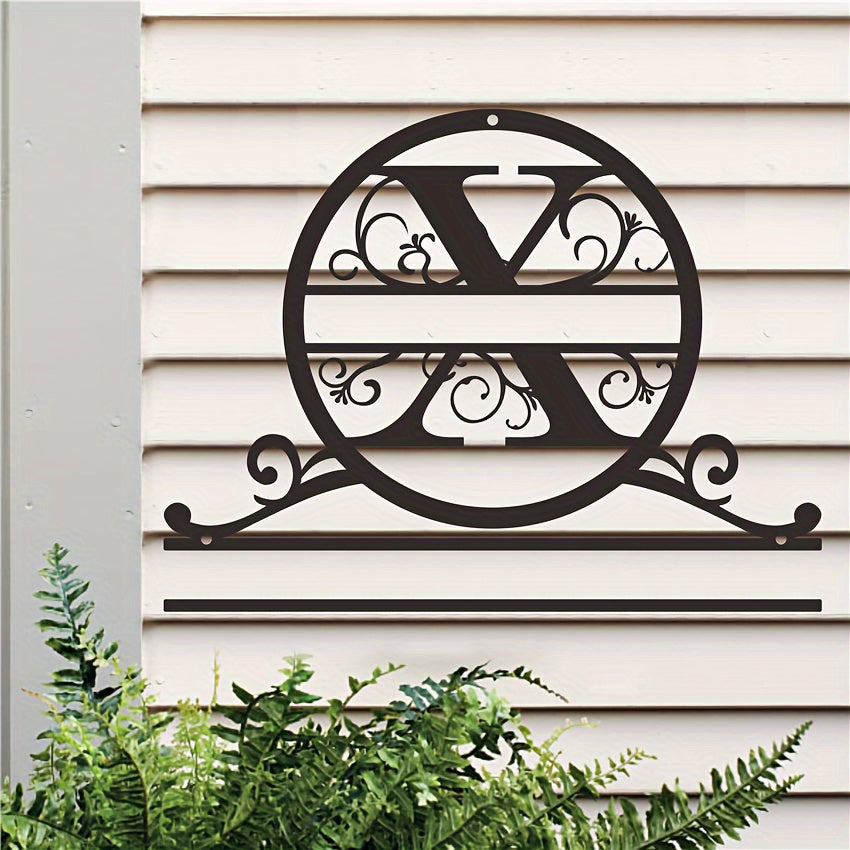 Maxsus metall oilaviy nom yozuvi bilan monogram va familiya, ob-havo sharoitiga chidamli, bardoshli va teksturali yakuniy uchun uy bezaklari