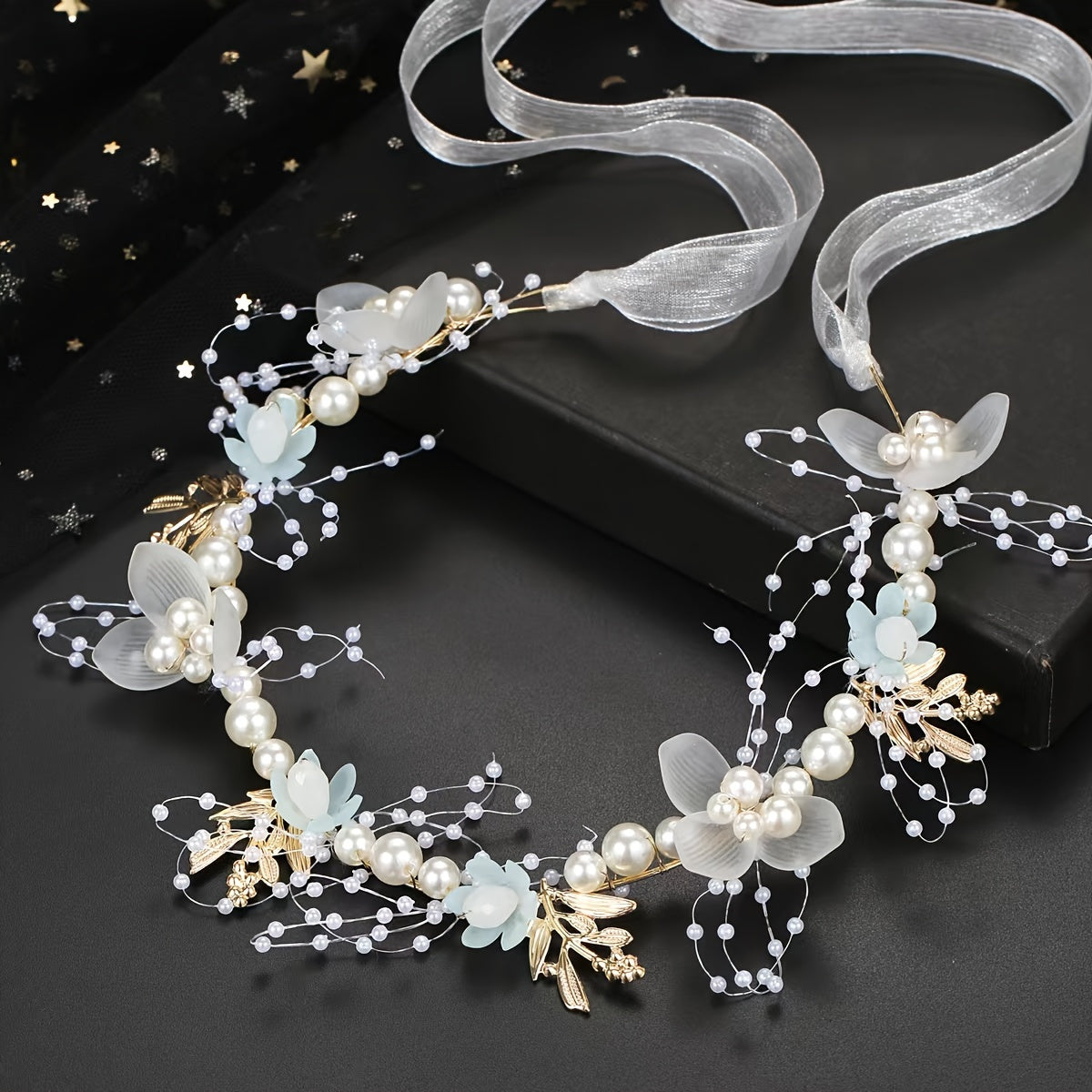 To'ylar va gul qizlar uchun sun'iy marjon va rhinestones bilan to'y marjonchasi